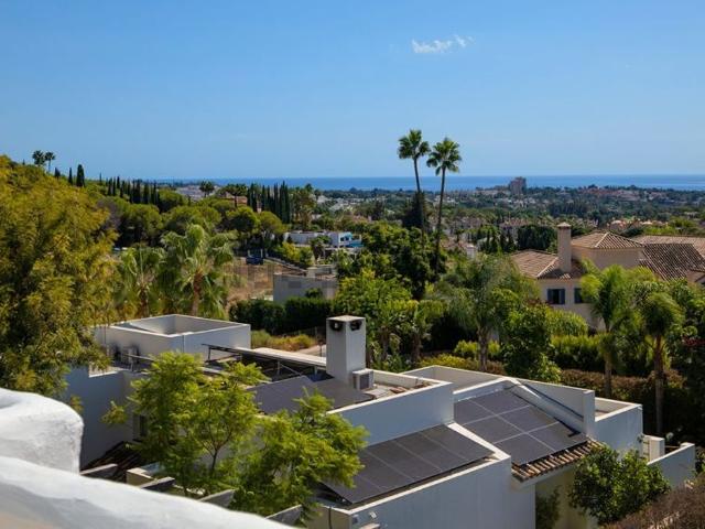 Piso en venta en Nueva Andalucía, Marbella