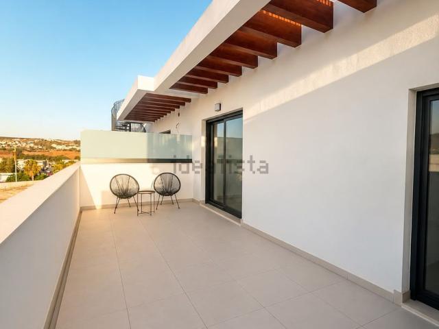 Ático en alquiler en Cerros del Águila, Costa del Sol Occidental