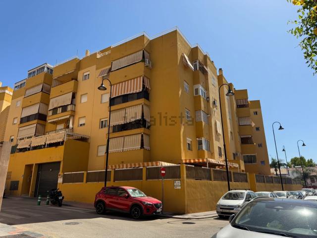 Piso en venta en Las Lagunas, Mijas