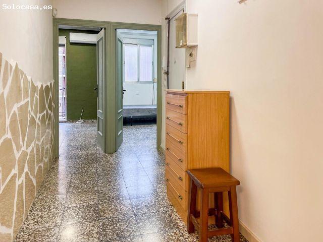 Piso en alquiler en Valencia De Las Torres, En Corts