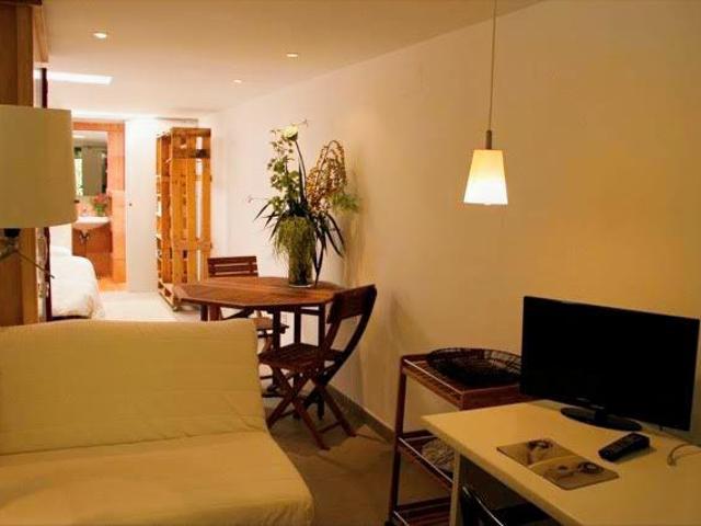 Apartamento en alquiler en Mirasierra, Madrid