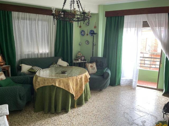 Piso en venta en Madrigalejo, Cáceres