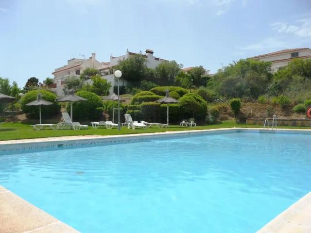 Piso en alquiler en Castillo de la Duquesa, Costa del Sol Occidental