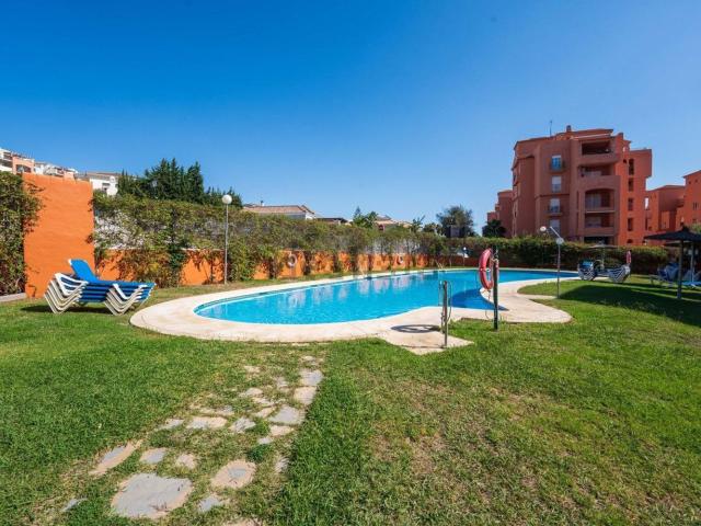 Dúplex en venta en Castillo de la Duquesa, Costa del Sol Occidental