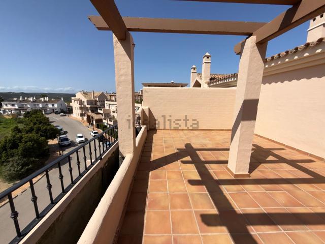 Dúplex en venta en Castillo de la Duquesa, Costa del Sol Occidental