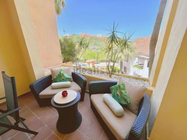 Piso en venta en Castillo de la Duquesa, Costa del Sol Occidental