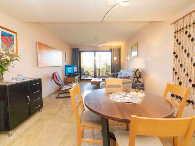Piso en venta en Castillo de la Duquesa, Costa del Sol Occidental