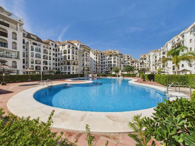 Piso en venta en Castillo de la Duquesa, Costa del Sol Occidental