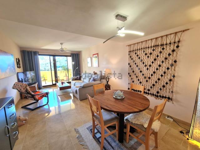 Piso en venta en Castillo de la Duquesa, Costa del Sol Occidental
