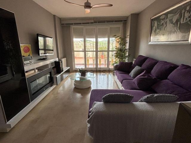 Piso en venta en Castillo de la Duquesa, Costa del Sol Occidental