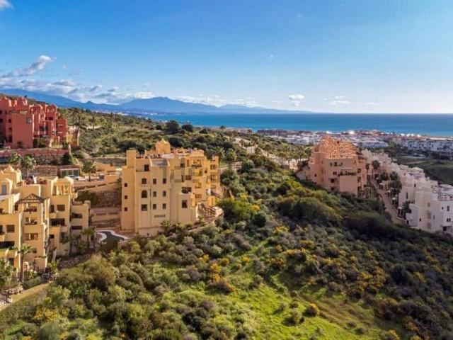 Piso en venta en Castillo de la Duquesa, Costa del Sol Occidental