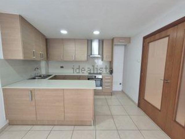 Piso en venta en Baix Vila, Osona