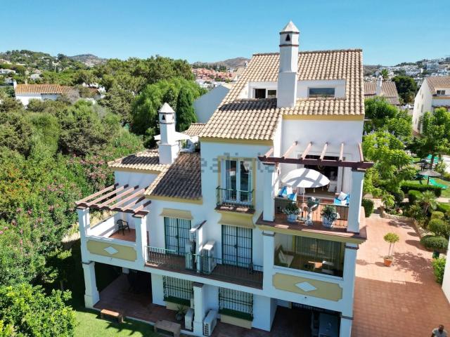 Dúplex en venta en Artola, Costa del Sol Occidental