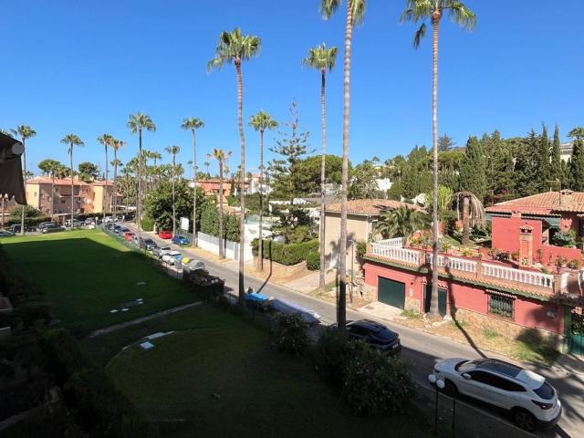 Dúplex en venta en Artola, Costa del Sol Occidental