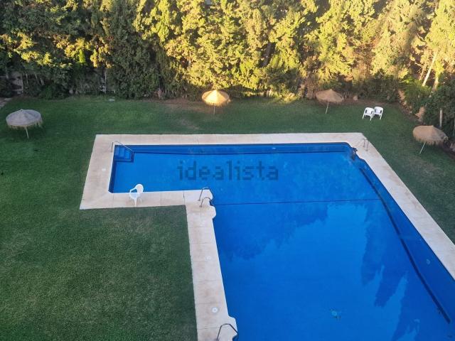Dúplex en alquiler en Artola, Marbella