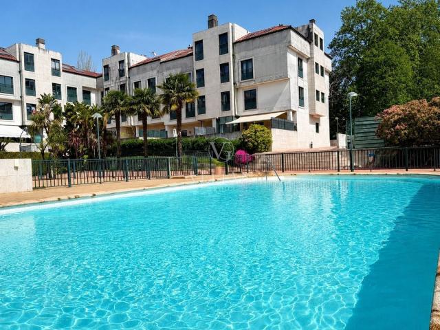 Piso en venta en A Virxe do Camiño, Pontevedra