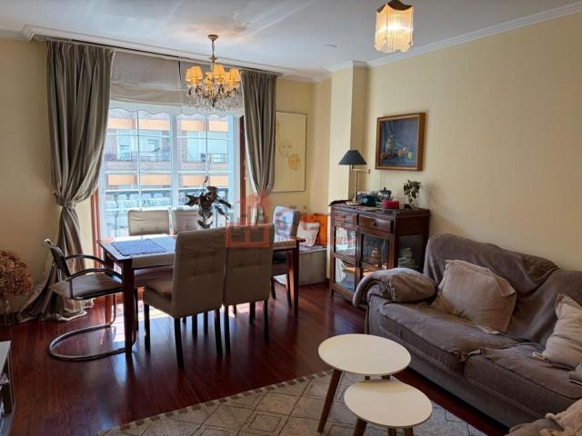 Piso en venta en Santa María do Porto de Marín, O Morrazo