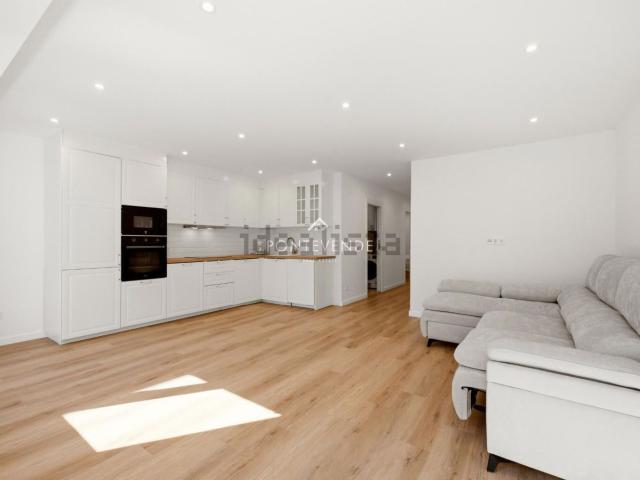 Piso en venta en Santa María do Porto de Marín, O Morrazo