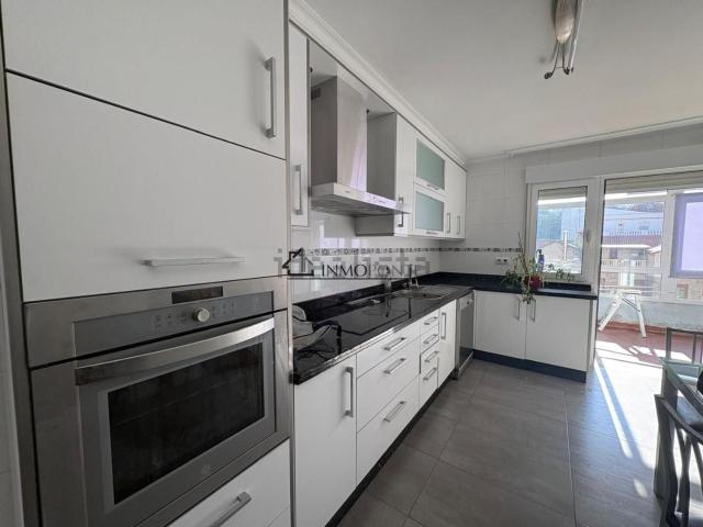 Piso en venta en Santa María do Porto de Marín, O Morrazo