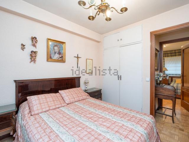 Piso en venta en Moratalaz, Madrid