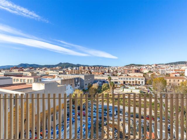 Piso en venta en Eixample, Maresme