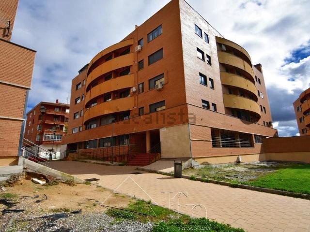 Piso en venta en Medina Del Campo, Santo Tomás