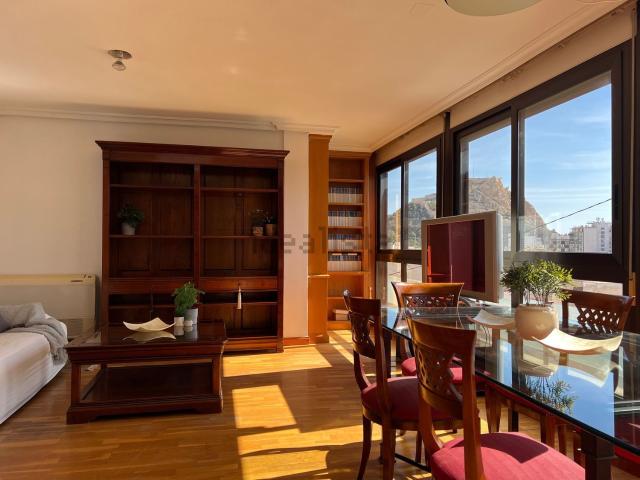 Ático en alquiler en Centro, l'Alacantí