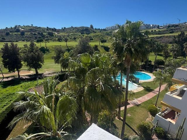 Ático en alquiler en Chaparral, Costa del Sol Occidental