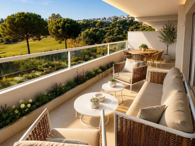 Ático en venta en Residencial Miraval, Costa del Sol Occidental