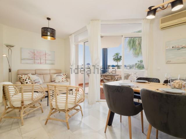 Dúplex en alquiler en Urbanización Sitio de Calahonda, Costa del Sol Occidental