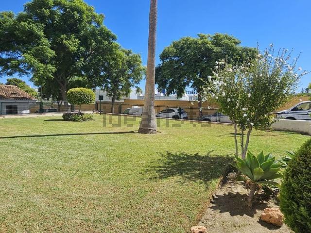 Piso en venta en Las Lagunas, Mijas