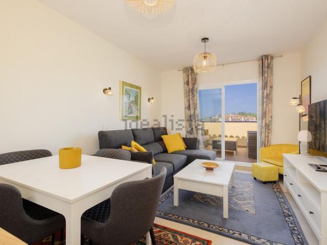 Piso en alquiler en Chaparral, Costa del Sol Occidental