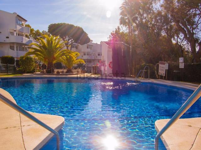 Dúplex en alquiler en Urbanización Sitio de Calahonda, Costa del Sol Occidental