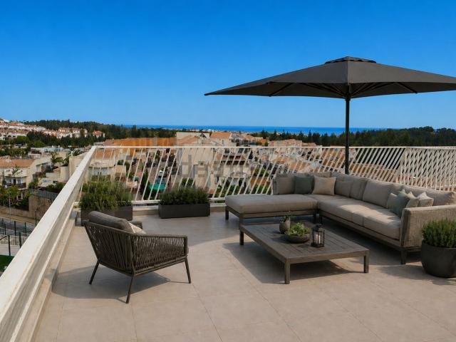 Ático en venta en Chaparral, Costa del Sol Occidental