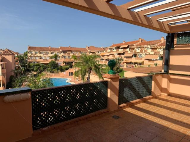 Ático en alquiler en Chaparral, Costa del Sol Occidental