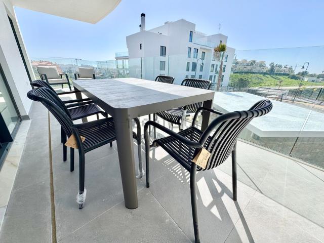 Piso en alquiler en Chaparral, Costa del Sol Occidental