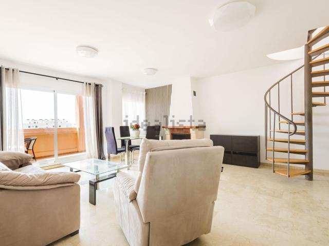 Ático en venta en Chaparral, Costa del Sol Occidental