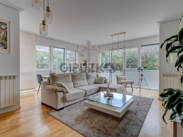 Piso en venta en Bidebieta, Donostia / San Sebastián