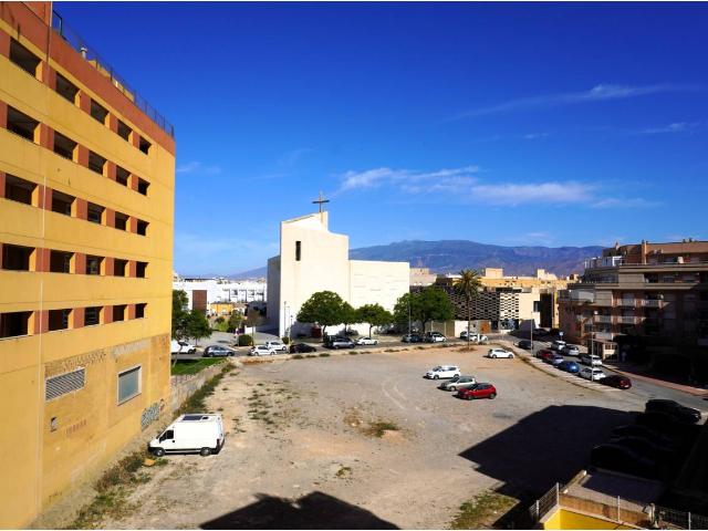 Piso en venta en Roquetas De Mar, Andalucía