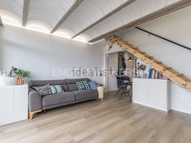 Dúplex en venta en Molins De Rei