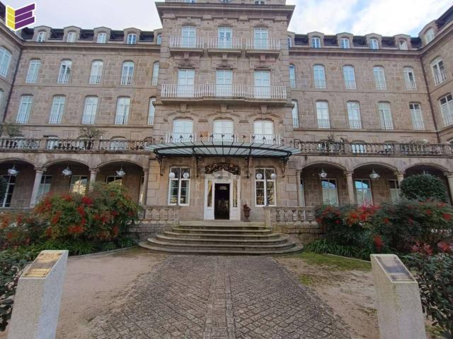 Dúplex en venta en Mondariz-Balneario, O Condado