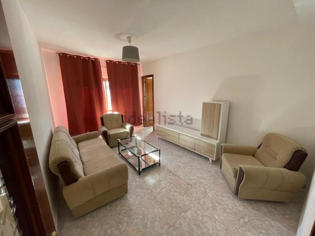 Piso en venta en Montánchez, Extremadura