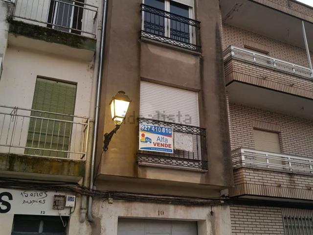 Piso en venta en Montehermoso, Extremadura