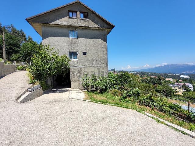 Piso en venta en Mos, Vigo