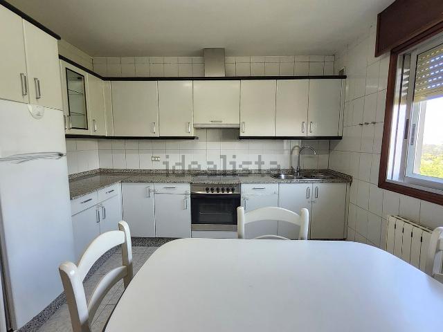 Piso en venta en Mos, Vigo
