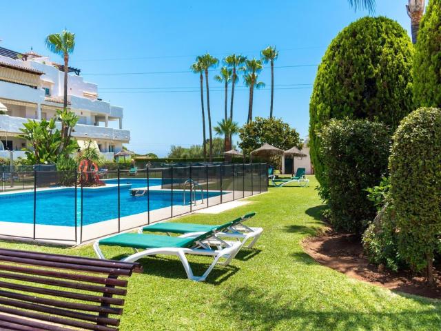 Dúplex en alquiler en El Vicario, Costa del Sol Occidental