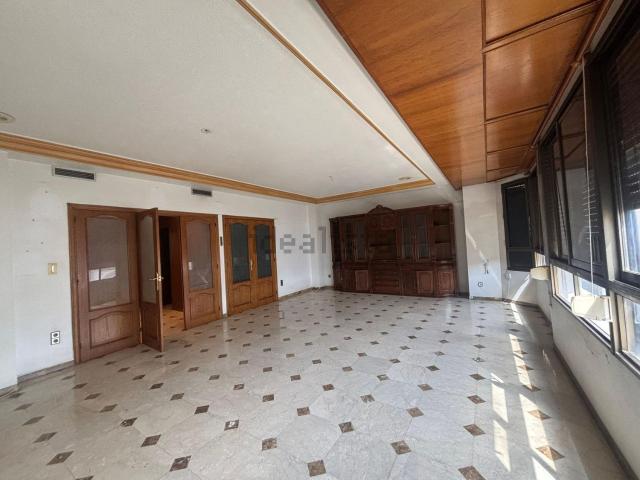 Piso en venta en La Cruz, el Vinalopó Mitjà / El Vinalopó Medio