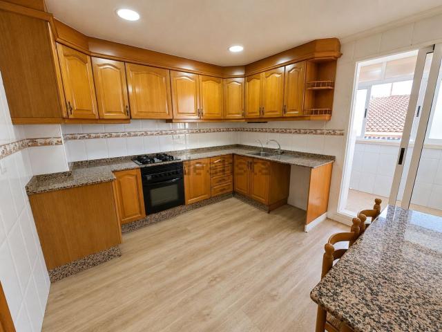 Piso en venta en La Cruz, el Vinalopó Mitjà / El Vinalopó Medio
