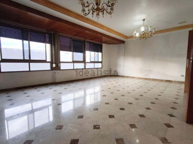 Piso en venta en La Cruz, el Vinalopó Mitjà / El Vinalopó Medio