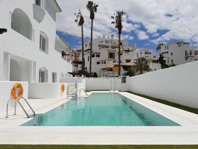 Dúplex en venta en Nueva Andalucía, Costa del Sol Occidental
